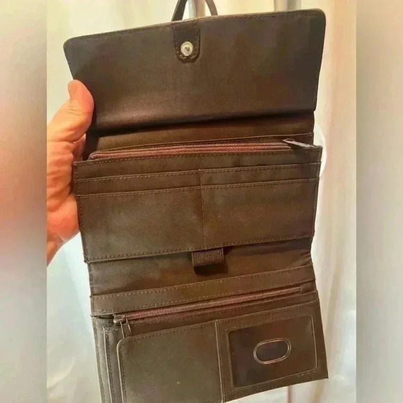 Fossil Brown Leather Wallet Crossbody Organizer - Picture 2 of 9